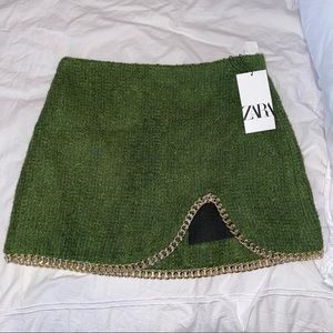 BRAND NEW Zara green skirt with gold chain accent
